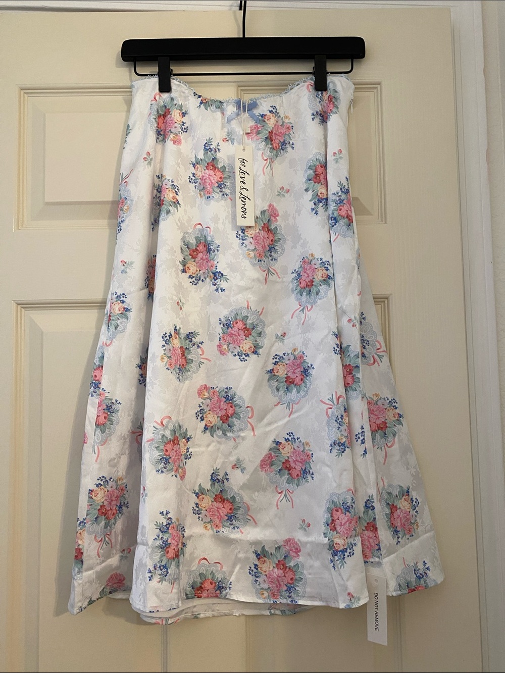 NWT For Love And Lemons Doily Bouquet Midi Skirt